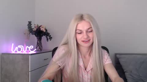 EMMA online show from March 10, 2025, 9:40 pm