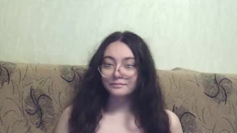 missis mona online show from October 10, 2025, 7:46 pm