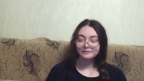 missis mona online show from October 13, 2025, 8:42 pm