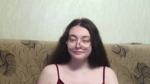 missis mona online show from October 19, 2025, 8:53 pm