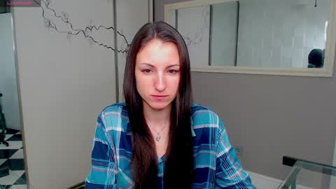Snapshot of missis_sofiia chatting on January 29, 2025, 6:33 am Sofia online show from January 29, 2025, 6:33 am