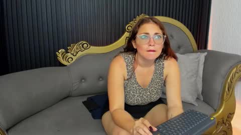 misskathyfox online show from September 18, 2025, 8:22 pm