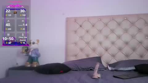 misskatiia online show from January 8, 2025, 12:26 pm