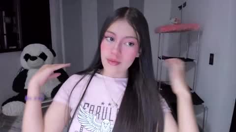 missloren333 online show from January 20, 2025, 8:52 am