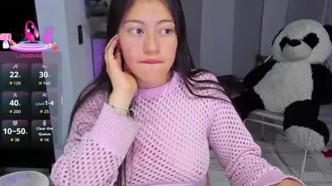 missloren333 online show from December 5, 2025, 9:18 am