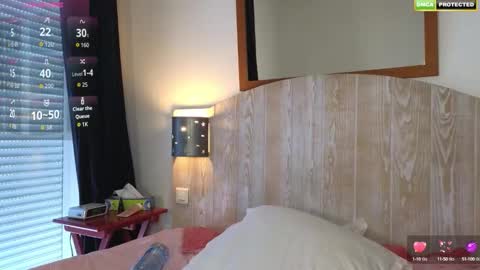 Misslucci online show from September 17, 2025, 7:43 am