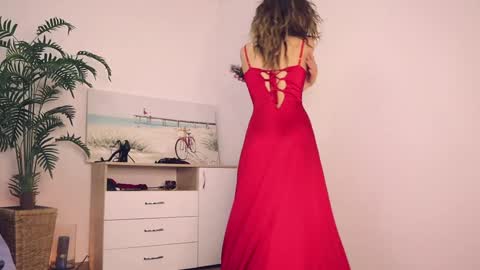 Snapshot of misslullu chatting on February 5, 2025, 1:54 pm Lullu online show from February 5, 2025, 1:54 pm