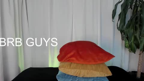 i am lyn online show from February 18, 2025, 7:32 am