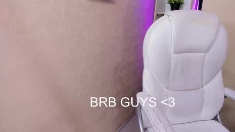 i am lyn online show from March 7, 2025, 7:19 am