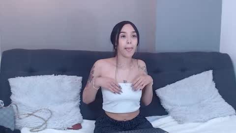 Miss Melody online show from November 26, 2025, 3:57 pm