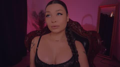 LUXXANDRA online show from February 24, 2025, 6:05 am