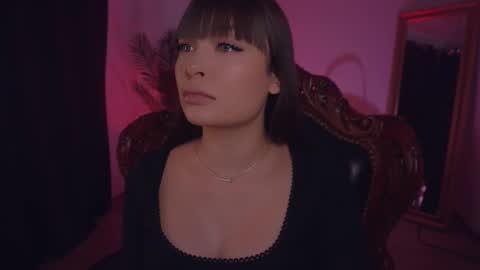 LUXXANDRA online show from February 25, 2025, 8:25 am