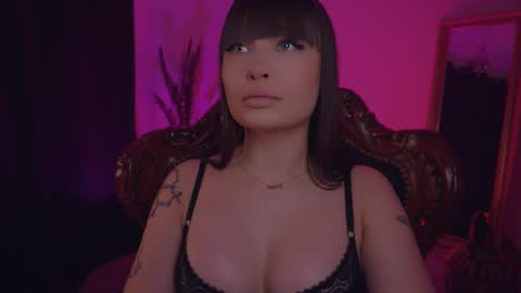 LUXXANDRA online show from March 1, 2025, 5:42 am