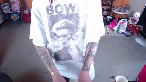 Miss Mia online show from February 2, 2025, 4:00 pm