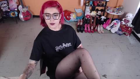 Miss Mia online show from February 6, 2025, 5:09 pm