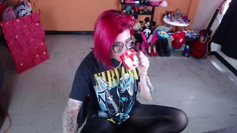 Miss Mia online show from March 5, 2025, 4:24 pm