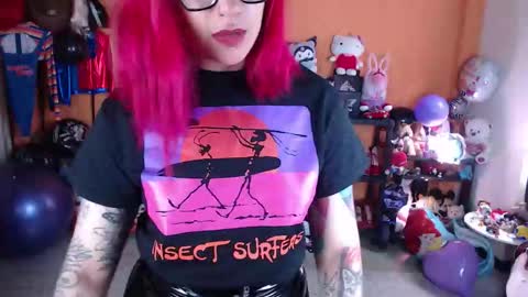 Miss Mia online show from October 1, 2025, 2:23 pm