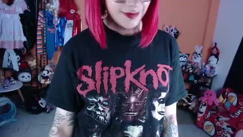 Miss Mia online show from April 23, 2026, 10:36 am