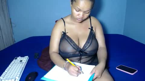 mimmi online show from October 3, 2025, 6:38 pm