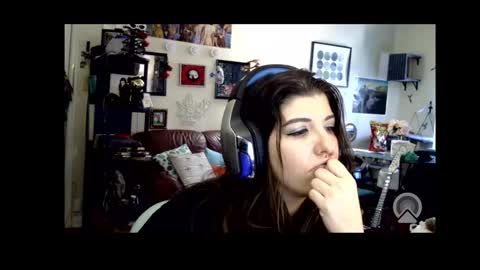 MissMona online show from February 1, 2026, 6:17 pm