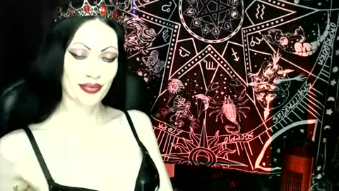 MissMoonDoll online show from October 6, 2025, 4:32 am