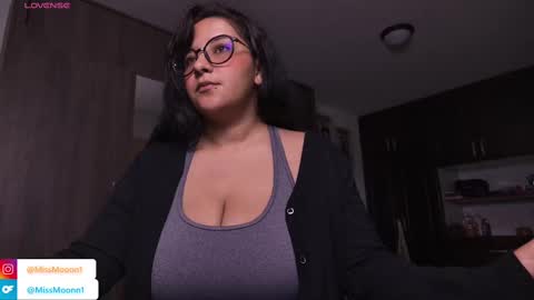 MissMoon online show from September 9, 2025, 2:00 am