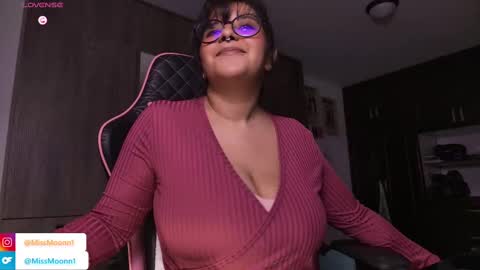 MissMoon online show from September 11, 2025, 2:00 am