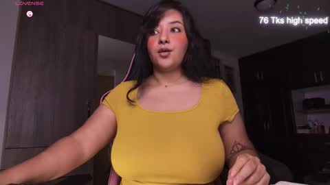 MissMoon online show from November 26, 2025, 1:50 am