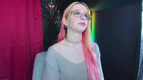 Snapshot of missnikkivill chatting on March 6, 2025, 3:35 pm Mistress Nikki Vill online show from March 6, 2025, 3:35 pm