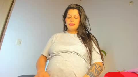 misspaulag online show from February 10, 2025, 5:36 am