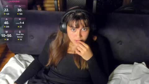 Snapshot of misspink152015 chatting on March 7, 2025, 4:02 am sarah online show from March 7, 2025, 4:02 am