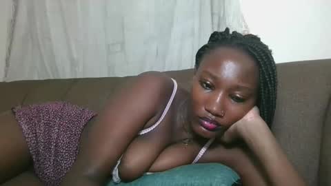 pretty gal online show from October 22, 2025, 5:08 am