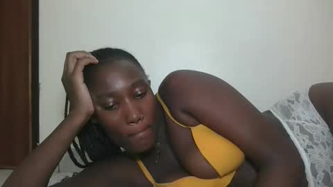 pretty gal online show from December 16, 2025, 8:25 pm