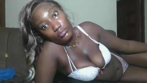 pretty gal online show from April 23, 2026, 2:24 am