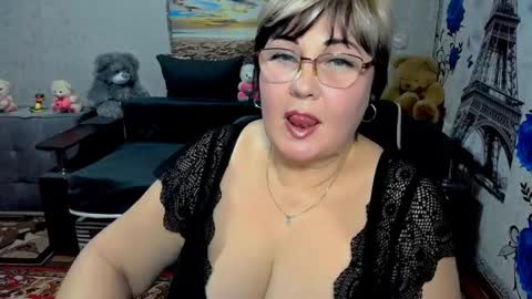 Snapshot of missritabella chatting on February 19, 2025, 7:27 pm Rita online show from February 19, 2025, 7:27 pm