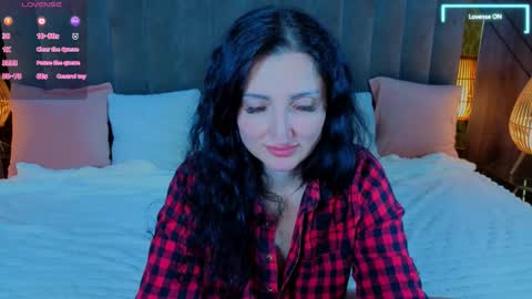 missrossi online show from October 31, 2025, 7:37 pm