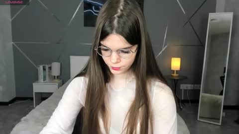 misss_evelyne online show from January 12, 2026, 1:22 am