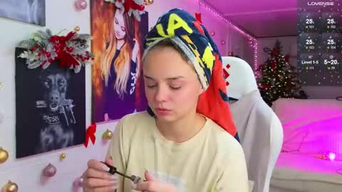 . online show from December 19, 2025, 1:18 pm