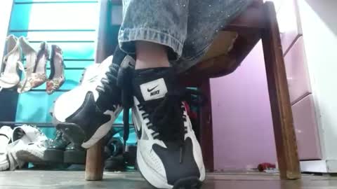 TELL ME MISS online show from March 24, 2026, 2:33 pm