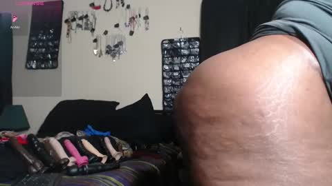 Snapshot of misstajaa chatting on May 22, 2026, 12:33 pm MissTajaa online show from May 22, 2026, 12:33 pm