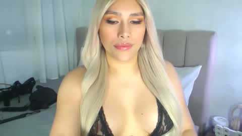 Snapshot of misstreslove2cum chatting on June 3, 2026, 6:05 am You can call me Mistress. online show from June 3, 2026, 6:05 am