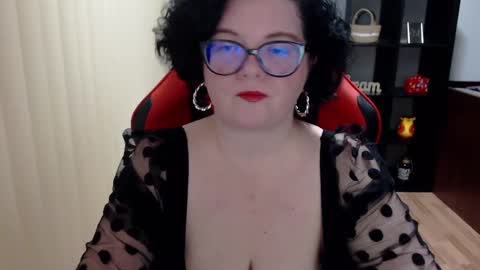 MissTruble online show from February 9, 2025, 12:41 pm