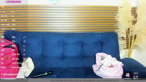 missvalery1 online show from January 21, 2025, 11:55 pm