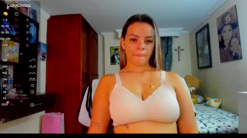 Snapshot of missvalery1 chatting on April 27, 2026, 11:14 pm missvalery1 online show from April 27, 2026, 11:14 pm