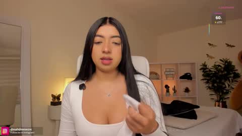 Mafe Jimenez online show from February 10, 2026, 1:04 pm