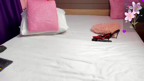 Snapshot of missvanessa0 chatting on May 20, 2026, 8:42 am .Vanessa. online show from May 20, 2026, 8:42 am