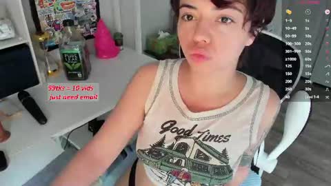 V Nessa online show from June 30, 2026, 5:14 pm