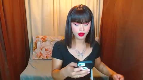 SweetViolet online show from October 9, 2025, 10:57 am