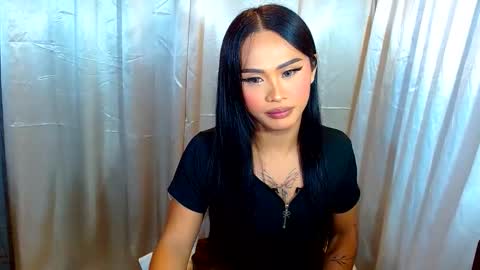 SweetViolet online show from June 3, 2026, 4:34 pm