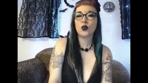 Missy Dee online show from February 26, 2025, 3:32 am
